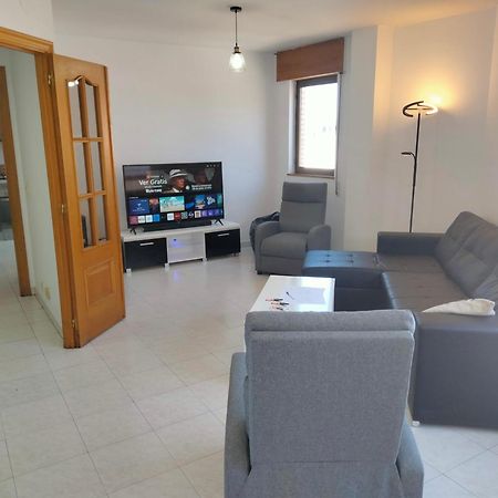 פונפרדה Jaen Apartment מראה חיצוני תמונה