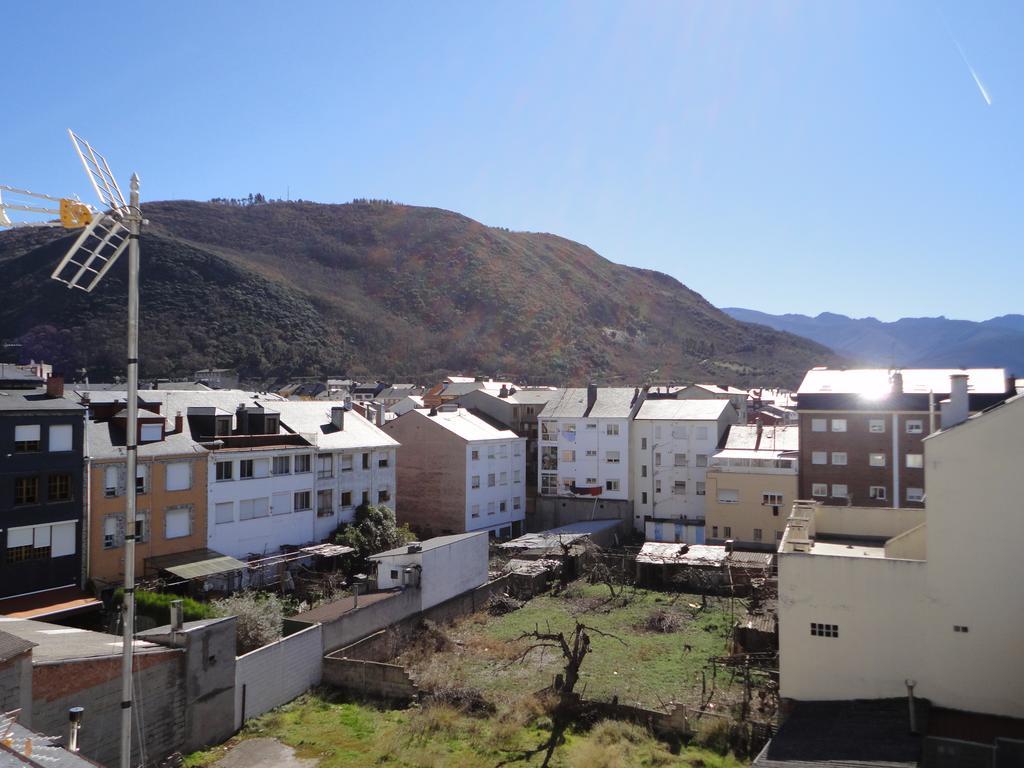 פונפרדה Jaen Apartment מראה חיצוני תמונה