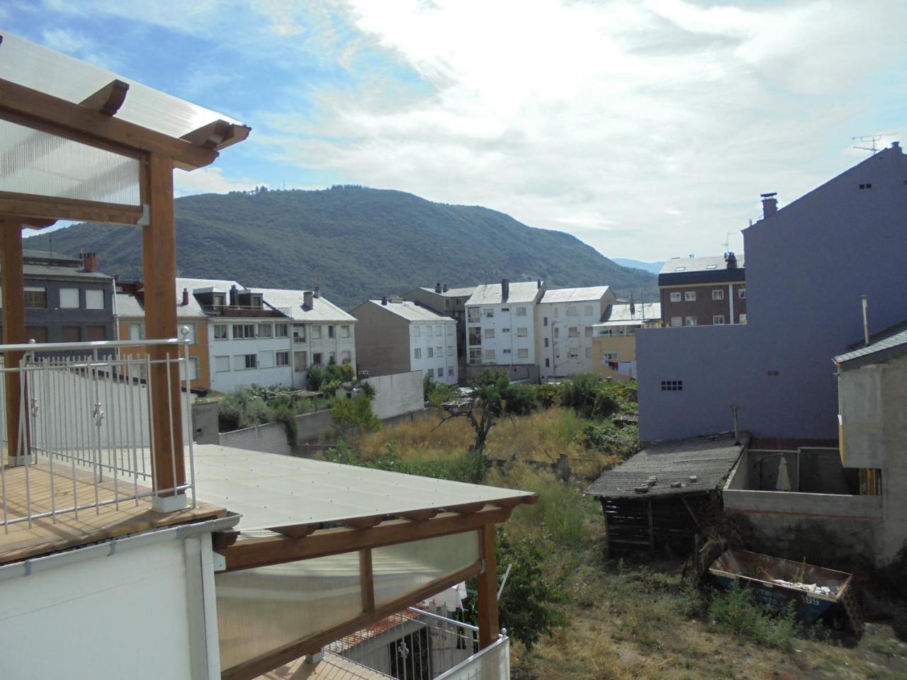 פונפרדה Jaen Apartment מראה חיצוני תמונה